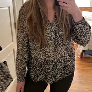 Velvet by Graham & Spencer Size Medium Leopard Top Nordstrom sheer metallic